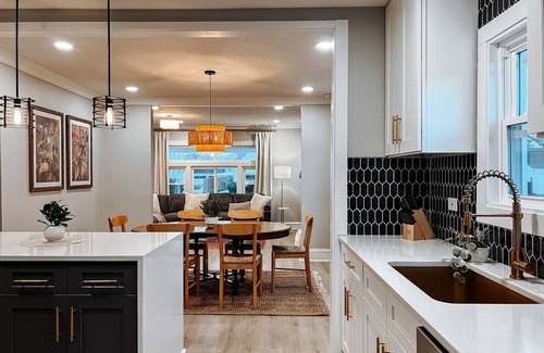 Cleveland House | Large 4 Bedroom Recently Renovated W/Hot Tub!