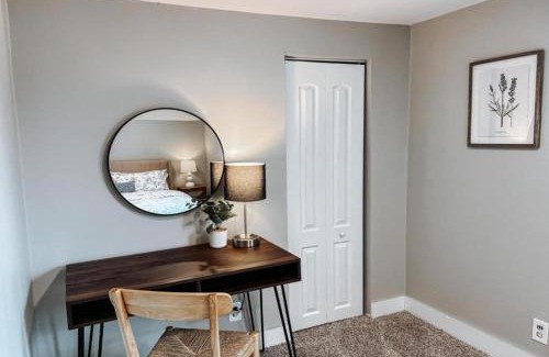 Cleveland House | Large 4 Bedroom Recently Renovated With Hot Tub