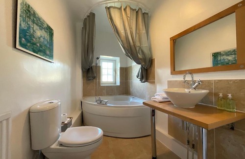 Hepworth House | Large 4 double bedroomed townhouse in central Holmfirth