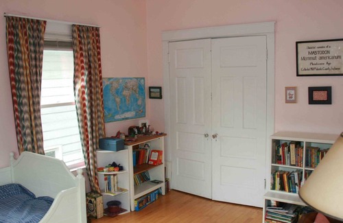 Edgewater House | Large 4 level frame home on leafy street in Chicago