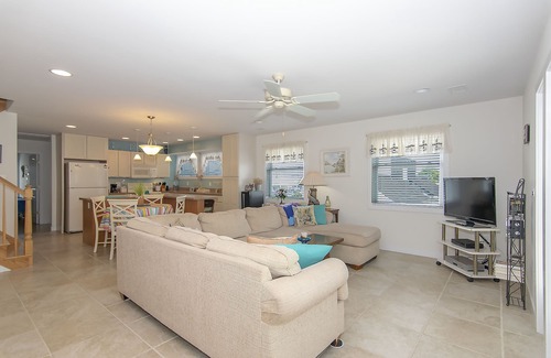 Ocean Beach III House | Large 4BR Lavalette Beach House Less Than 1 Block to Beach