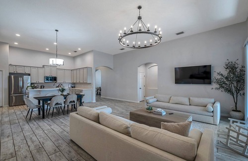 Parrish House | Large 5 bedroom 3 full bath house close to beaches, shopping and parks.