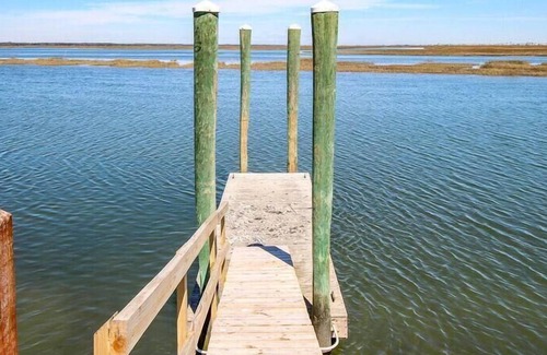 Cape May Court House House | Large 5 bedroom Bayfront home with 180 degree unobscured views of the back bay