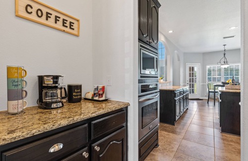 Tarrant County House | LARGE 5 BEDROOM FAMILY HOUSE W/GAME/MEDIA CENTRAL DFW 5 MIN TO LAKE AT&T