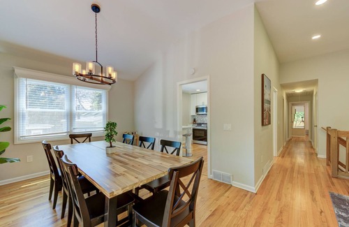 Princeton Junction House | Large 5BR House w/Backyard, Deck, and Patio