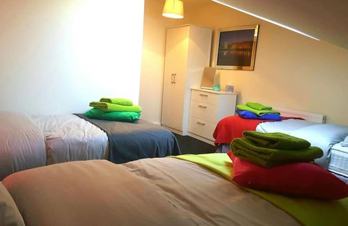 Liverpool Apartment | Large 6 bedroom duplex - perfect for large family