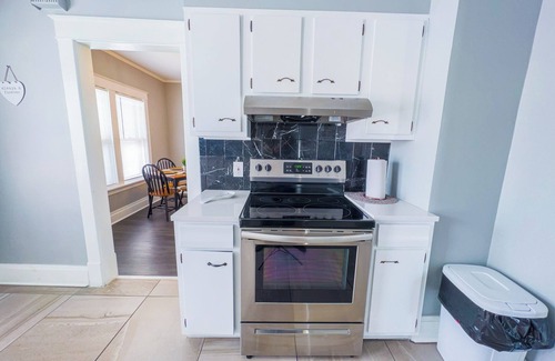 Niagara Falls House | Large 6Br, 2Ba Close To Niagara Falls