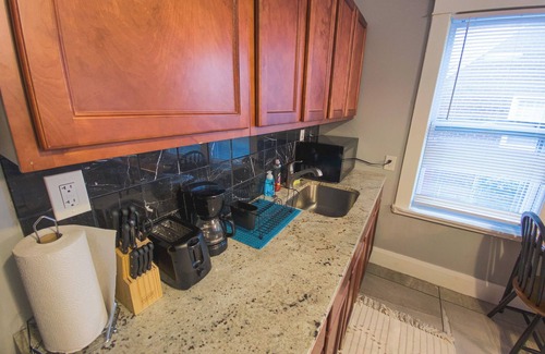 Niagara Falls House | Large 6Br, 2Ba Close To Niagara Falls