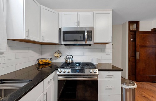 Bay View House | Large 7 Bedroom House in Bay View MKE