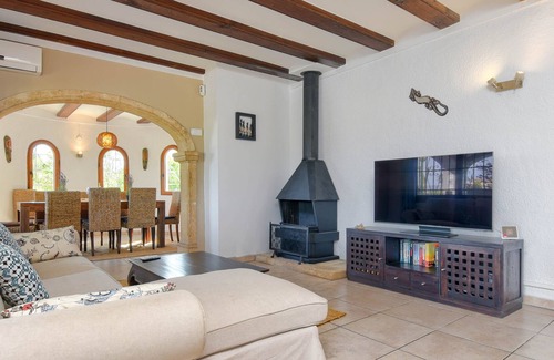 Javea Villa | Large and comfortable villa in Javea, Costa Blanca, Spain with private pool for 6 persons
