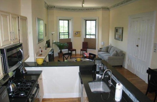 Columbus Apartment | Large and grand parlor 2 bedroom in the South End by Copley Square