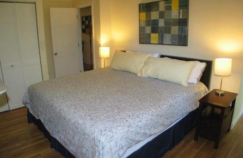 Columbus Apartment | Large and grand parlor 2 bedroom in the South End by Copley Square