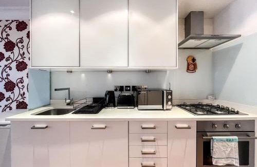 Camden Town with Primrose Hill Apartment | Large and very stylish apartment P1