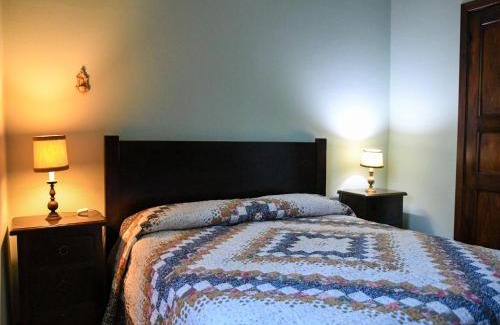 Granarola House | Large apartment in a stone farmhouse