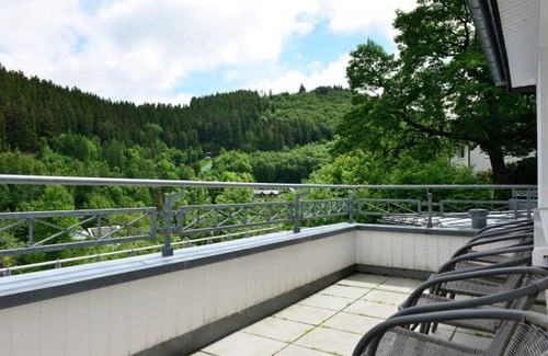 Ortsmitte Apartment | Large Apartment in Willingen with Balcony