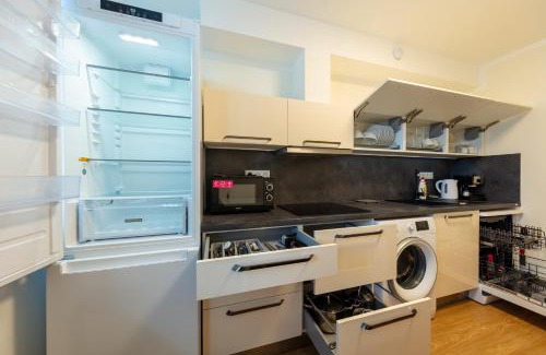 Prosek Apartment | Large apartment Prosek - Your second home!