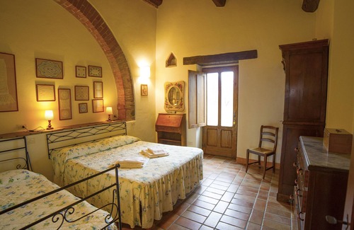 Radicofani Other | Large apartment with garden in an old farmhouse with swimming pool