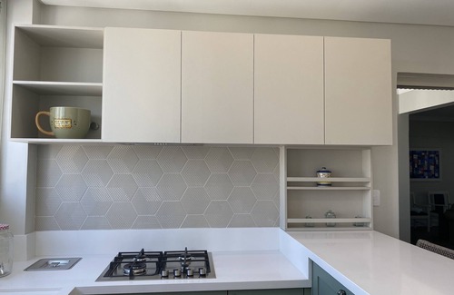 Barra Sul Apartment | Large apt 1 block from the sea, Av Brasil, 3 bedrooms, plus dep, private garage
