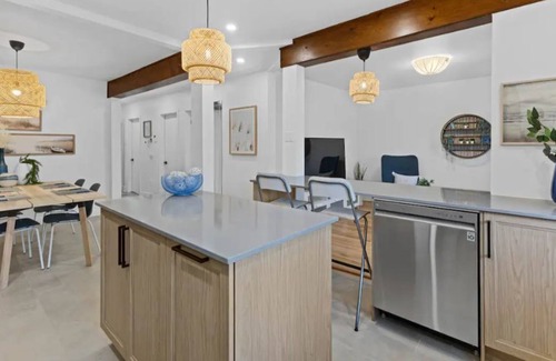 Pierrefonds-Roxboro Apartment | Large Beautiful 4 1/2 tranquil and fully equipped