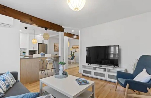 Pierrefonds-Roxboro Apartment | Large Beautiful 4 1/2 tranquil and fully equipped
