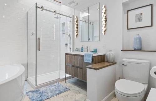 Pierrefonds-Roxboro Apartment | Large Beautiful 4 1/2 tranquil and fully equipped