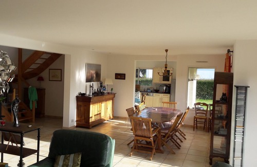 La Foret-Fouesnant Villa | Large bright villa 1850 m2 of land, near sea, forest and shops