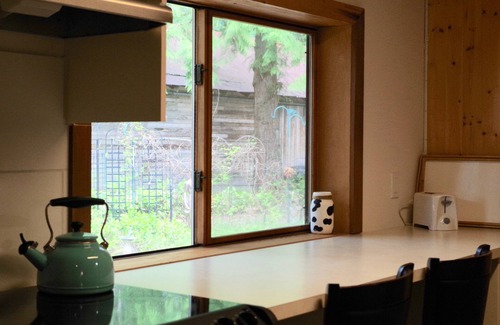 Alberni-Clayoquot Cabin | Large cabin on rural farm. Private, relaxing, close to Stamp Falls Park.