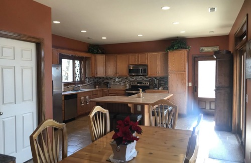Ferguson Cabin | Large Cabin,Pool Table,Hot Tub,Horse Barn, Pet Friendly