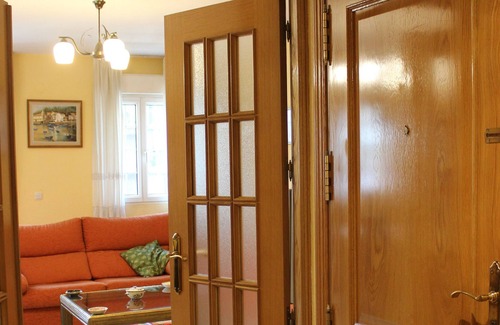 Figares Apartment | Large, central and bright, AC and heating. Private parking. Also long rentals