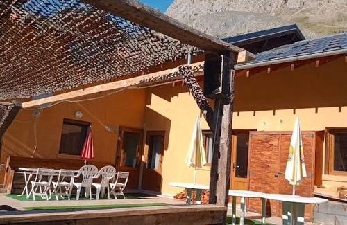 Monetier-les-Bains Ski Chalet | Large Chalet 5 rooms, 15 pers., fireplace, private parking - Le Monêtier-les-Bains