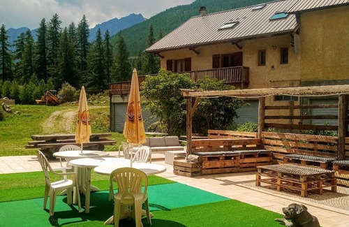 Monetier-les-Bains Ski Chalet | Large Chalet 5 rooms, 15 pers., fireplace, private parking - Le Monêtier-les-Bains