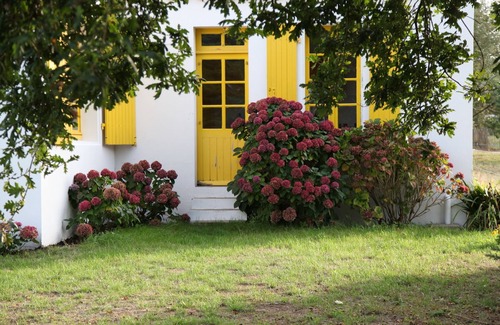 Ile d'Yeu House | large charming house, secluded in a park on the edge of the wild coast.