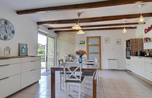 Ploneour-Lanvern Cottage | Large close to the sea character cottage