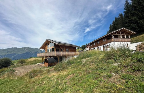 Aime Ski Chalet | Large, comfortable new chalet - at the foot of the slopes - Plagne Montalbert - 12/14p