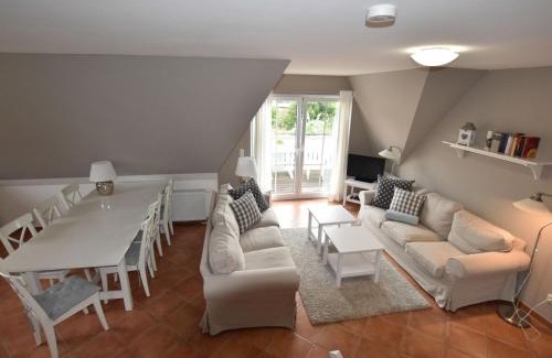 Bastorf Apartment | Large comfortable apartment by the sea