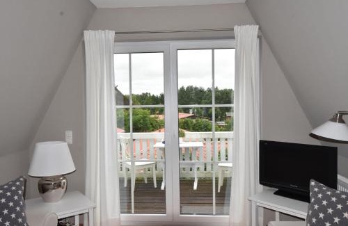 Bastorf Apartment | Large comfortable apartment by the sea
