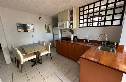 Santurce House | Large Compound for Big Groups, 35 beds