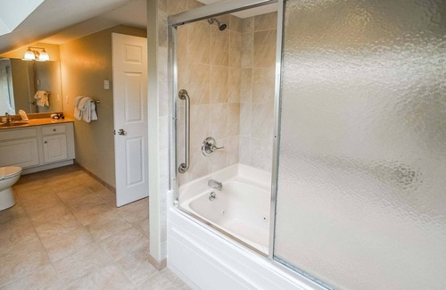 Hawley Condo | Large condo in the Poconos.