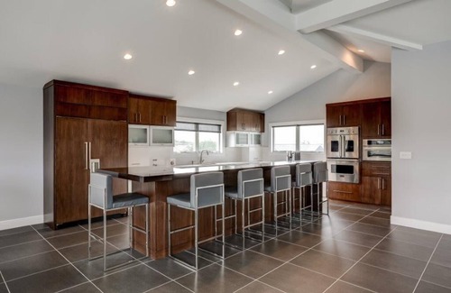 Beach Haven Park House | Large Contemporary Beach House near the ocean.