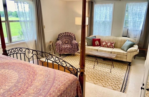 Wewahitchka House | Large Cottage Garden House