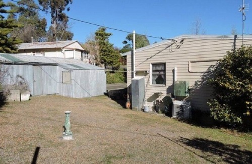 Talbingo House | LARGE COTTAGE - TALBINGO