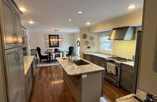 Northfield House | Large Derby or PGA Championship rental home with pool!
