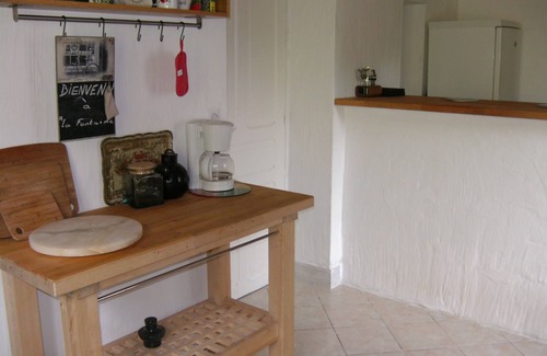 Barraute-Camu House | Large detached house on river bank with beach. Swimming pool.