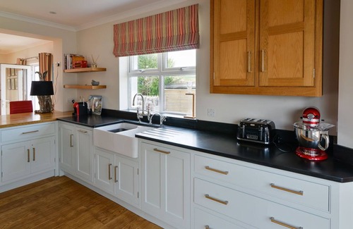 Trevone House | Large detached, modern family house near the beach at Trevone