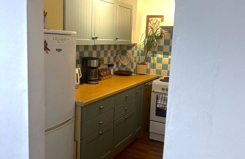 Mapperley Apartment | Large Double Bedroom In Cosy Apartment