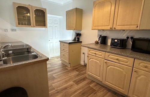 Portsmouth House | Large double room in Portsmouth - Mayhall Rd