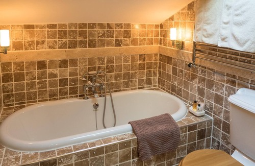 Whitbeck House | Large Double Room @ Wayside