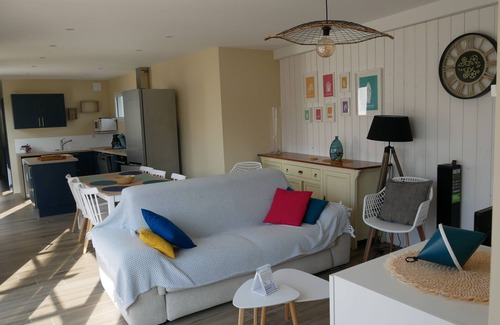 La Tranche-sur-Mer Villa | Large family home with garden in town center, less than 250m from the beach.