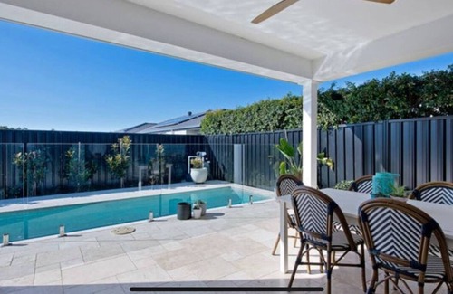 Lake Cathie House | Large family friendly beach retreat