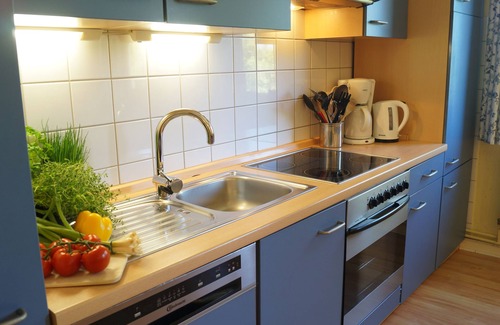 Wittenbeck Apartment | Large family-friendly apartment in a stylish country villa (1923) m. garden
